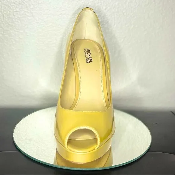 Michael Kors Leather Simple Pumps Yellow Gold Heels  Toe Cutout Size 7M​​​ - Picture 4 of 9